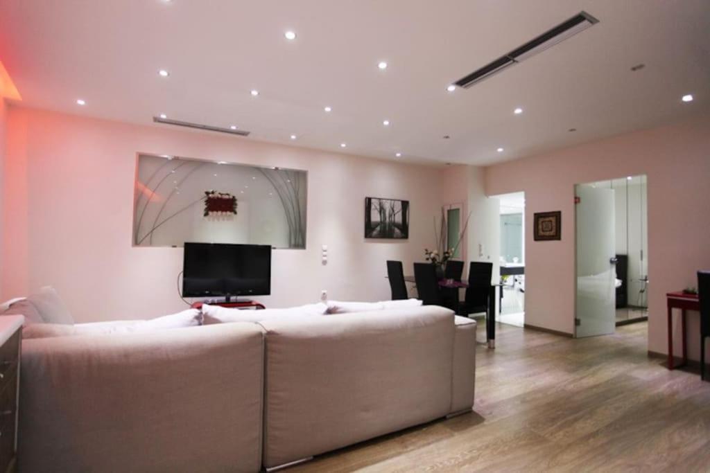 Olvias Apartment Athens Exterior photo